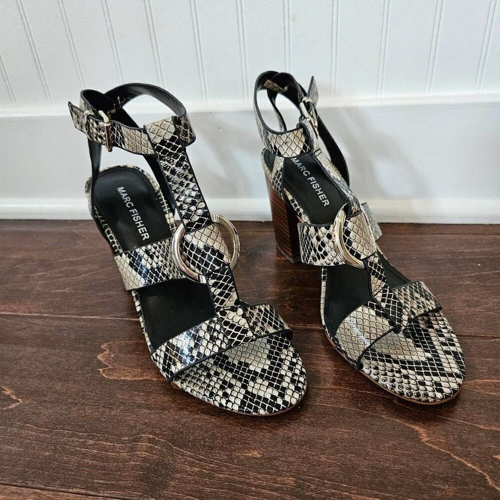 Marc Fisher Walina Heeled Sandals Women's Size 6M in Black/White Snake Print